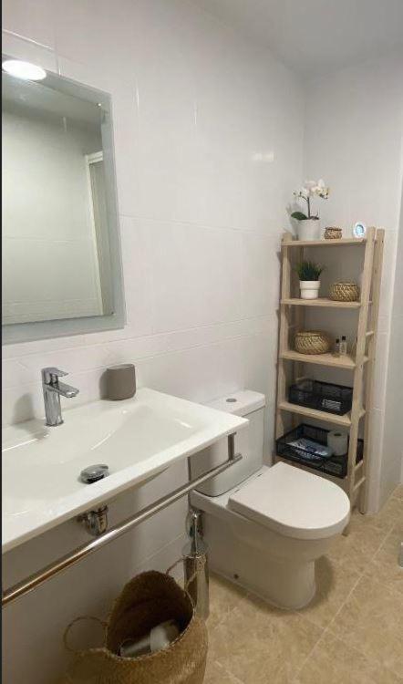 Centrico Apartamento Con Todo A Estrenar En La Playa Santa Pola Eksteriør billede