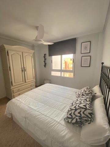 Centrico Apartamento Con Todo A Estrenar En La Playa Santa Pola Eksteriør billede